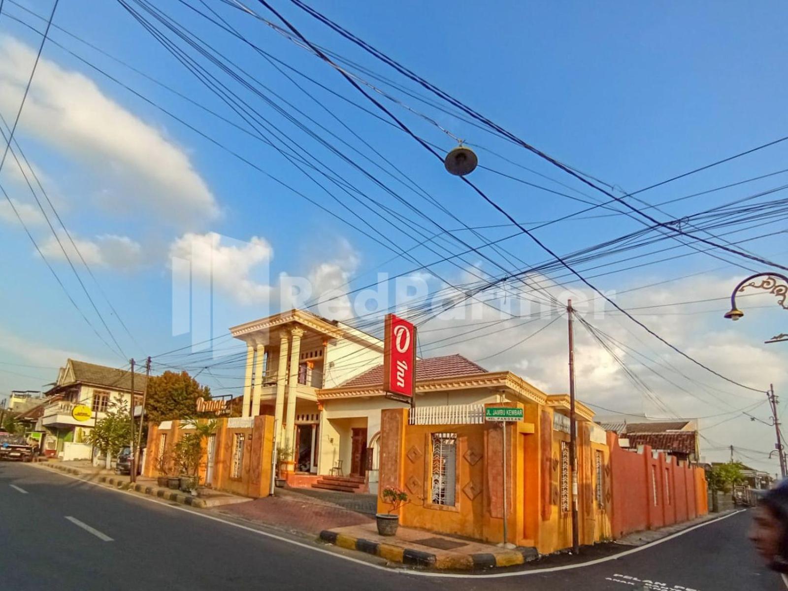 Orange Inn Redpartner Madiun Exterior photo